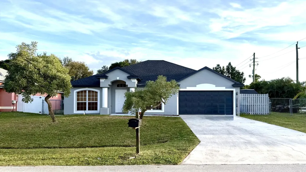 782 SW Amber Terrace Port St Lucie FL 34953