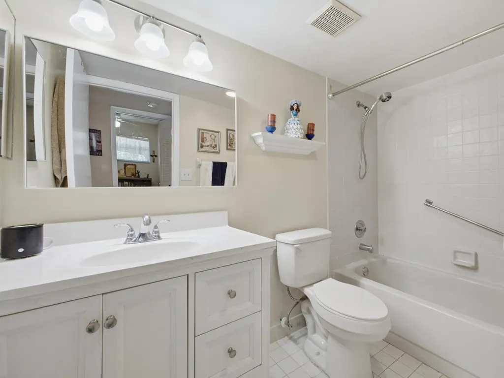 6698 10th Avenue N Lake Worth FL 33467
