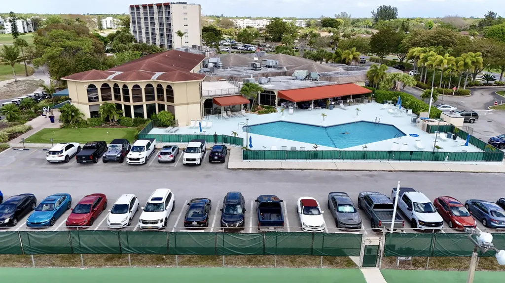 6698 10th Avenue N Lake Worth FL 33467