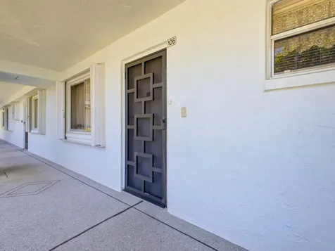 6698 10th Avenue N Lake Worth FL 33467