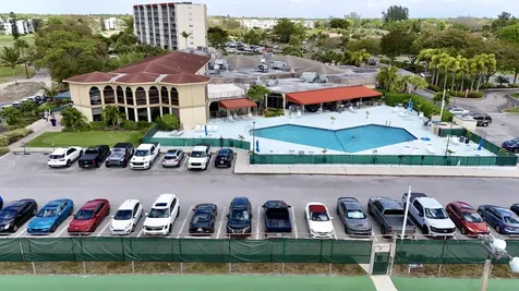 6698 10th Avenue N Lake Worth FL 33467