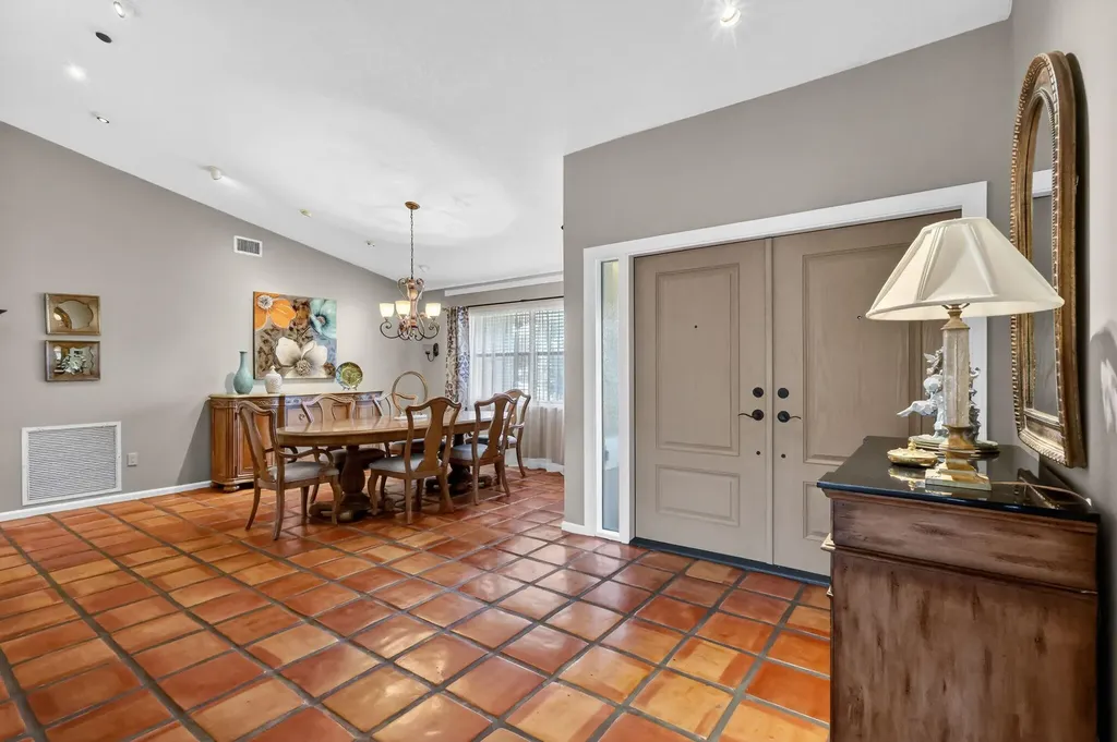 560 Juniper Place Wellington FL 33414