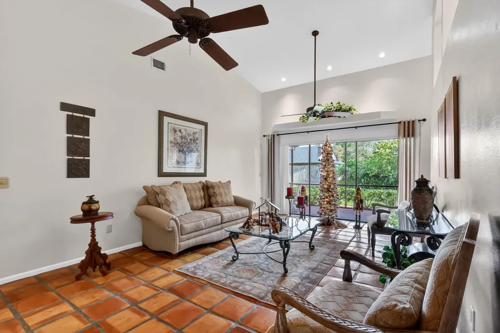 560 Juniper Place Wellington FL 33414