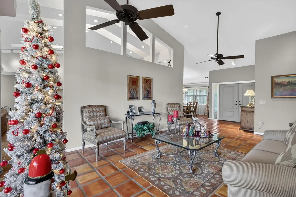 560 Juniper Place Wellington FL 33414