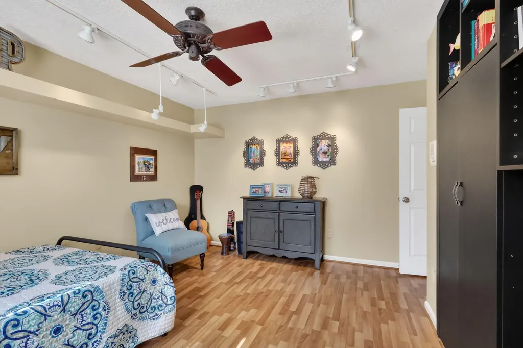 560 Juniper Place Wellington FL 33414