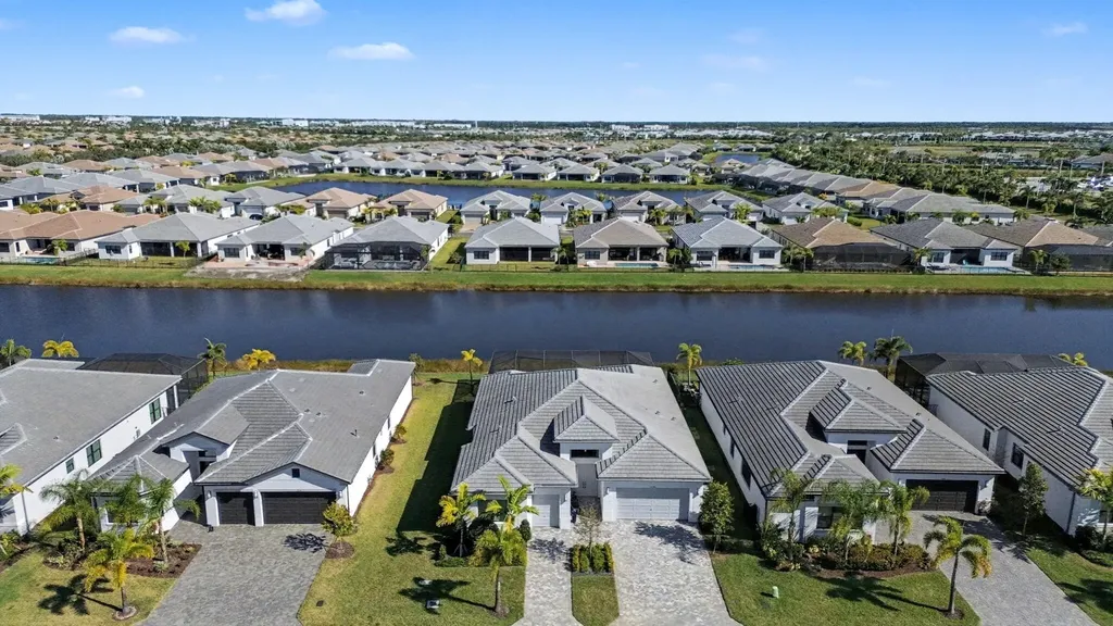 12433 SW Crystal Cove Drive Port St Lucie FL 34987