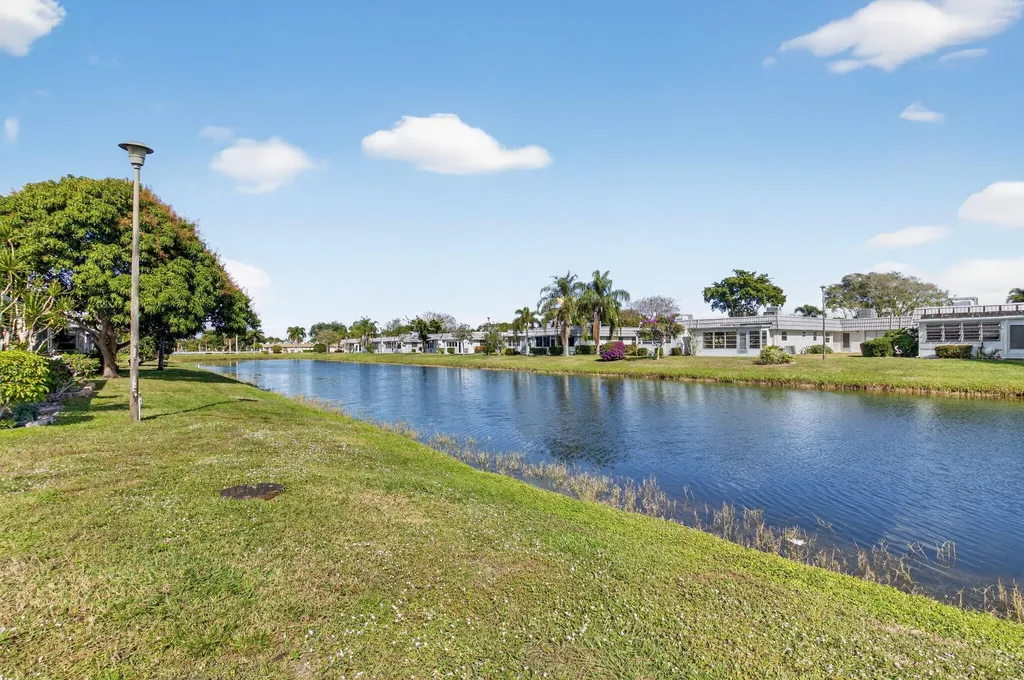 170 Valencia H Delray Beach FL 33446