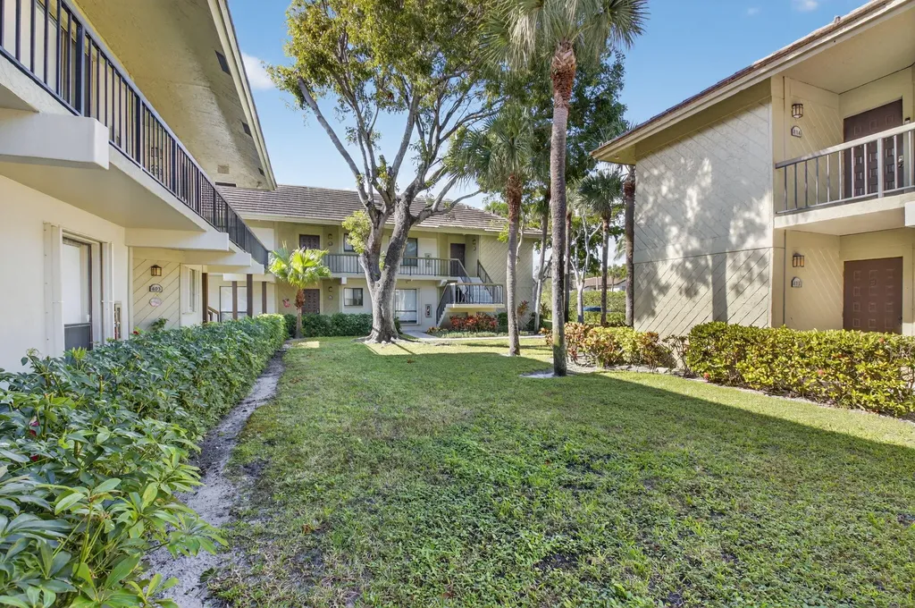 159 NW 70th Street Boca Raton FL 33487