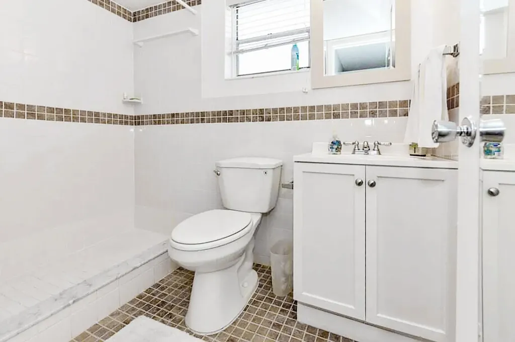 2182 NE 1st Way Boynton Beach FL 33435