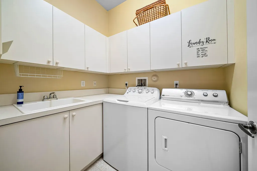 4199 Cedar Creek Ranch Circle Lake Worth FL 33467