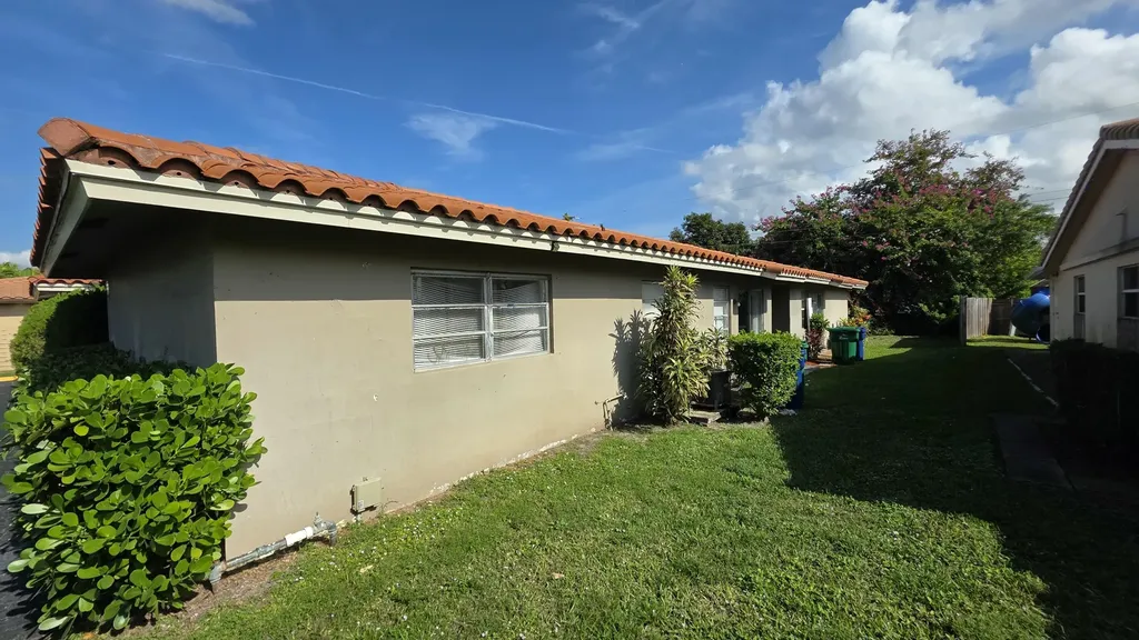 4115 Riverside Drive Coral Springs FL 33065