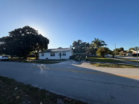 520 NW 3rd Street Delray Beach FL 33444