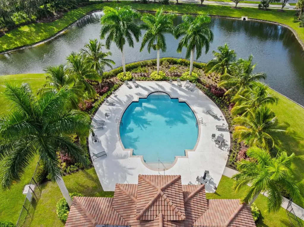 135 SE Via Lago Garda Port St Lucie FL 34952