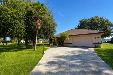 680 Memorial Drive Sebring FL 33870