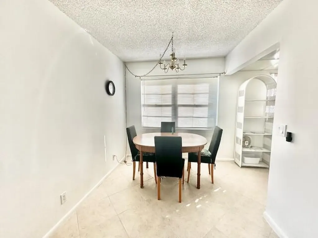 85 Dorset C Boca Raton FL 33434