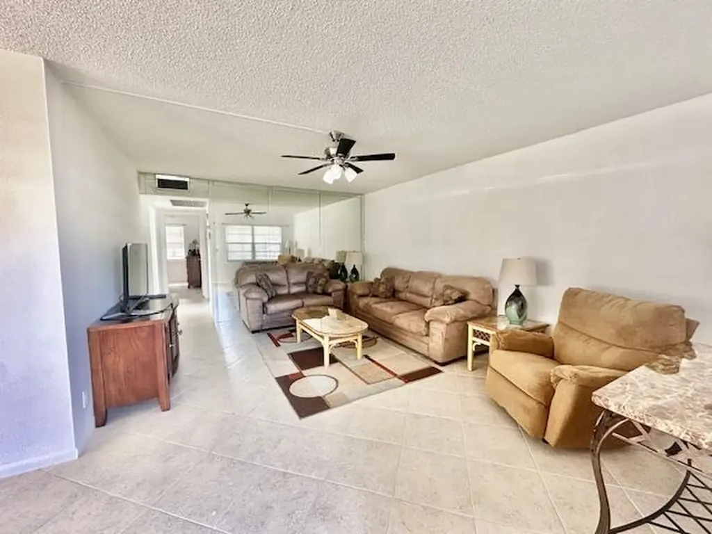 85 Dorset C Boca Raton FL 33434