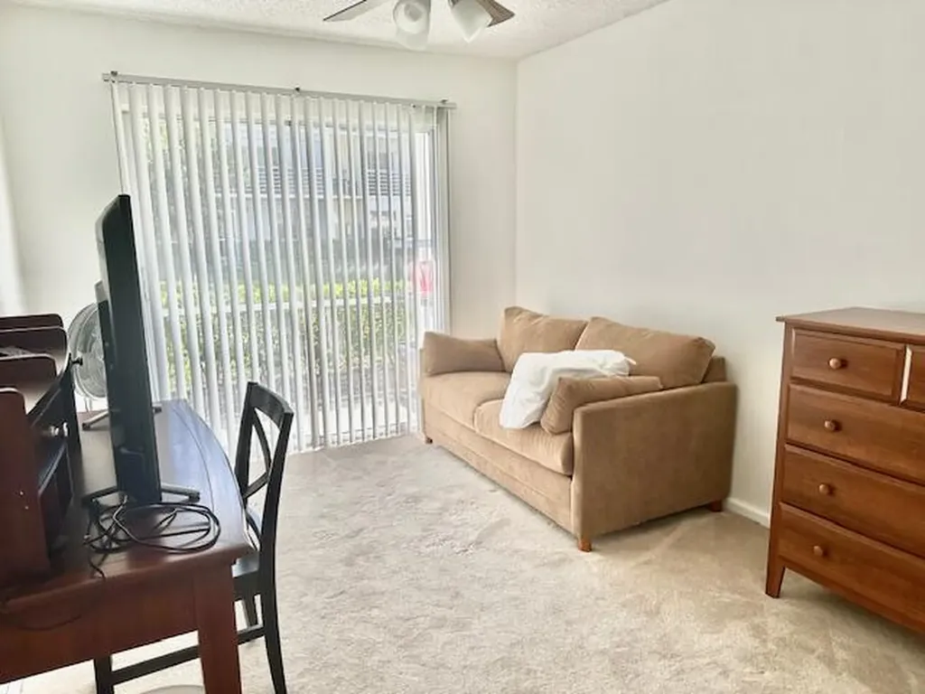 85 Dorset C Boca Raton FL 33434
