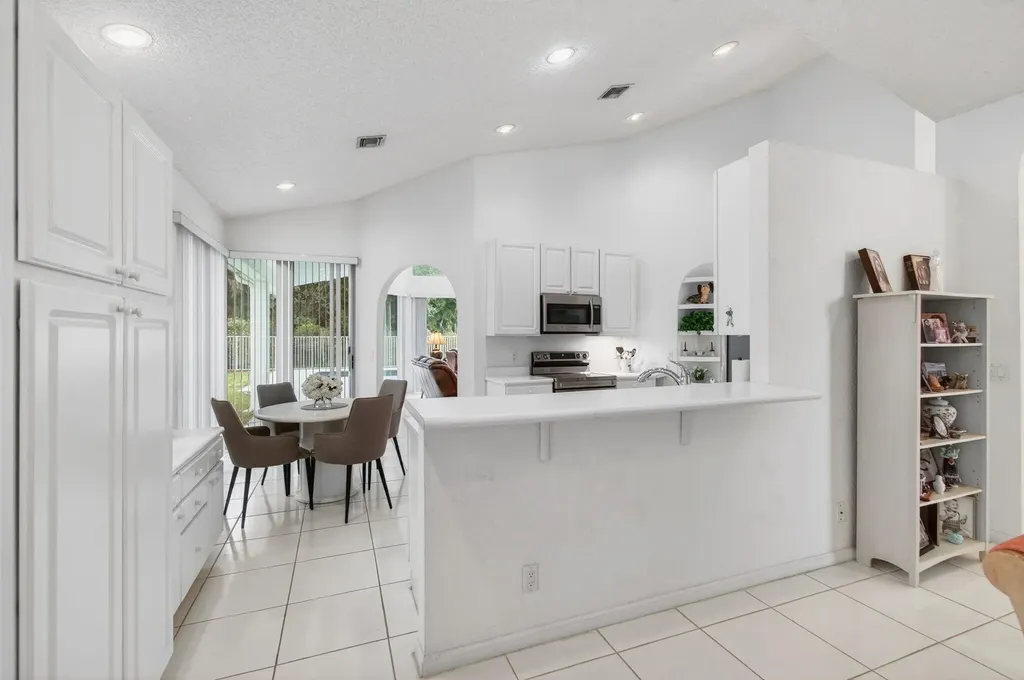 9140 Long Lake Palm Drive Boca Raton FL 33496
