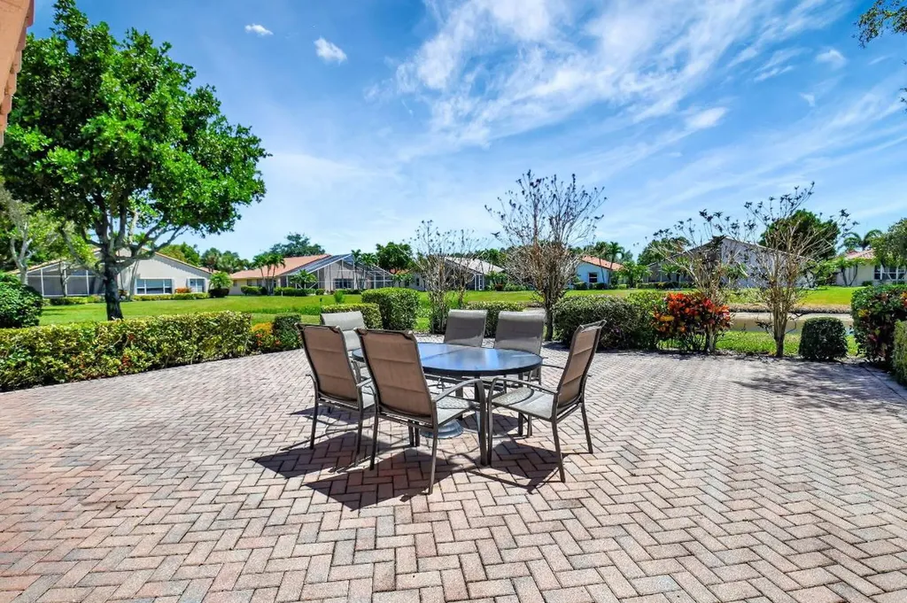 5282 Brooklawn Terrace Boynton Beach FL 33437