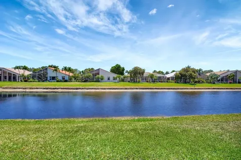 5282 Brooklawn Terrace Boynton Beach FL 33437