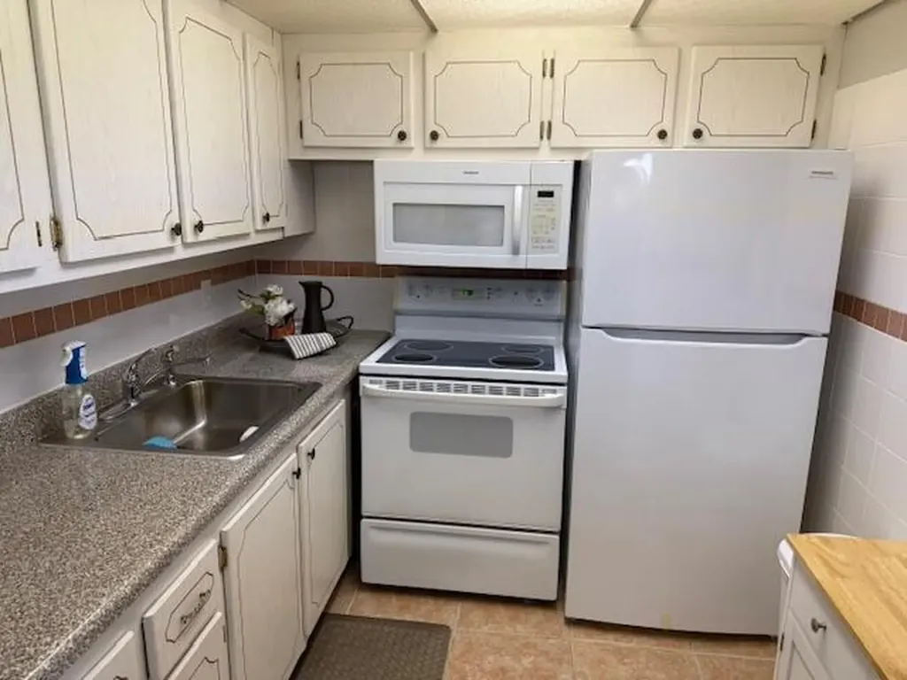 2009 Cambridge A Deerfield Beach FL 33442