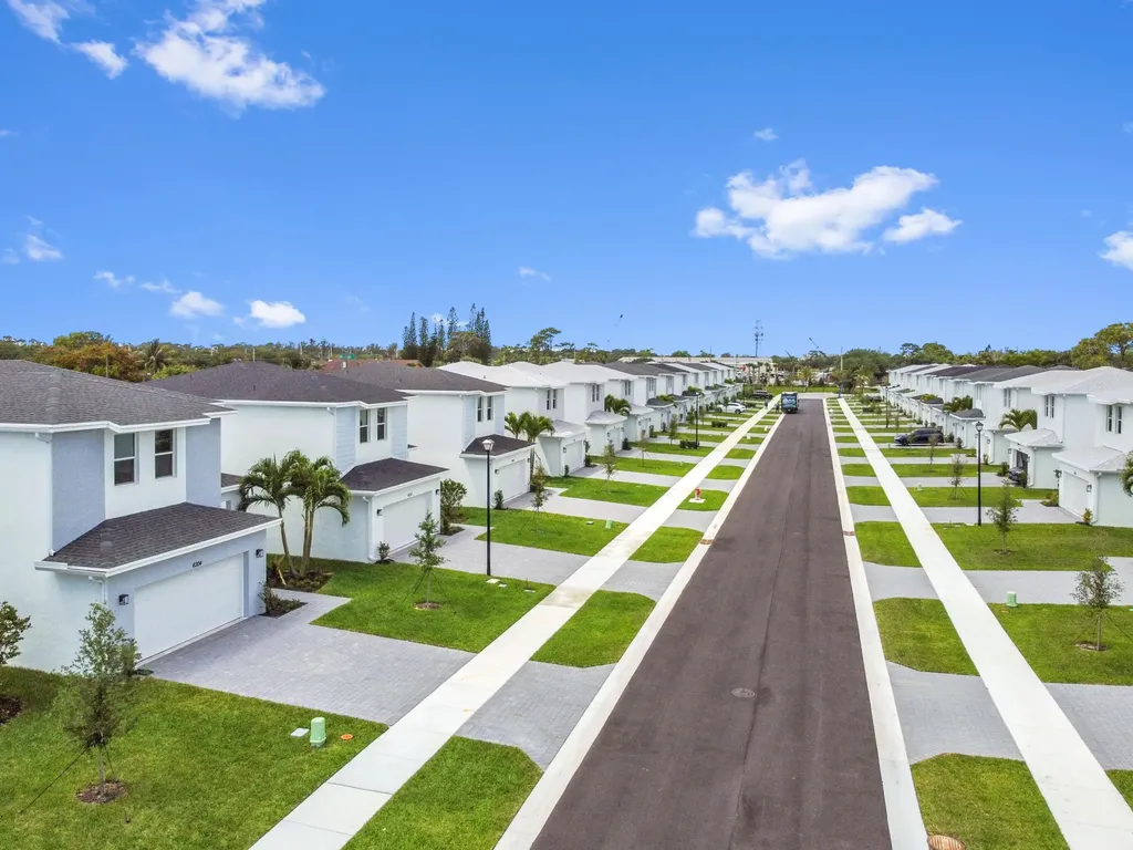 6347 Tenor Drive West Palm Beach FL 33413