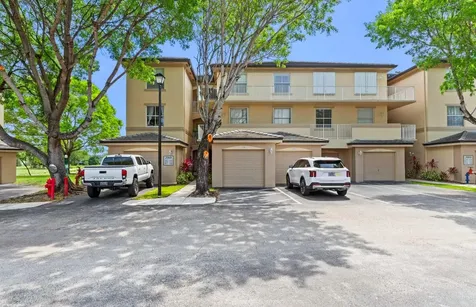2060 Greenview Shores Boulevard Wellington FL 33414