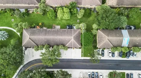 380 SW 122nd Avenue Pembroke Pines FL 33025