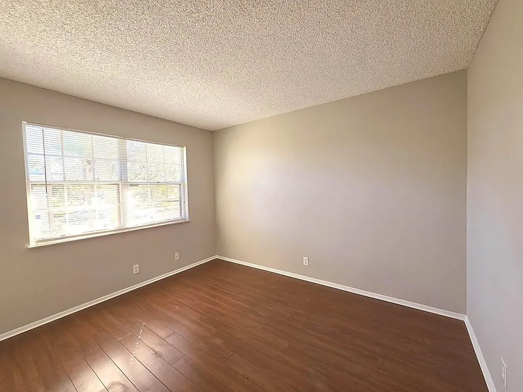 1524 SE Royal Green Circle Port St Lucie FL 34952