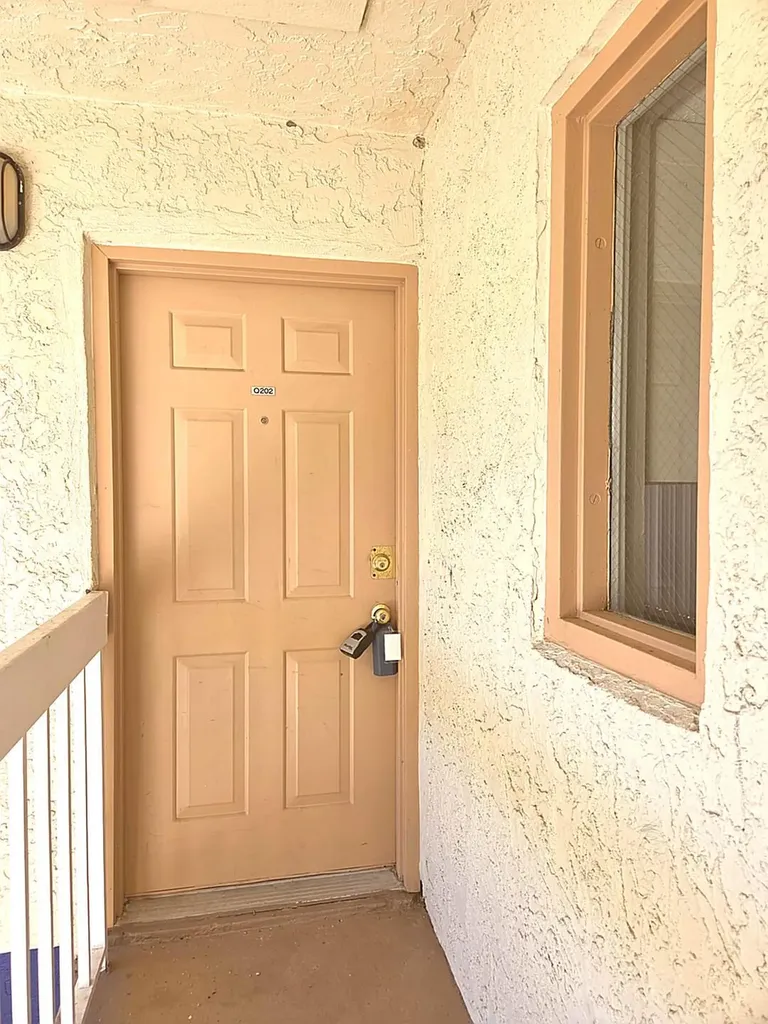 1524 SE Royal Green Circle Port St Lucie FL 34952