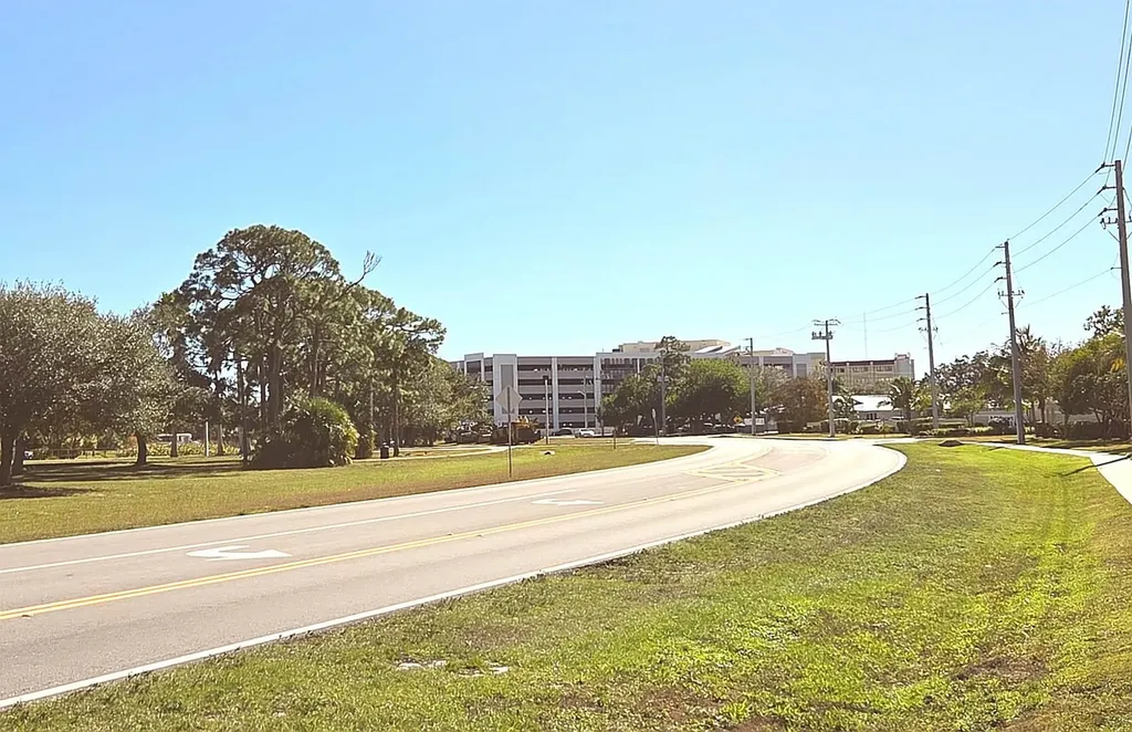 1524 SE Royal Green Circle Port St Lucie FL 34952