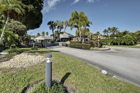 7017 NW 3rd Avenue SE Boca Raton FL 33487