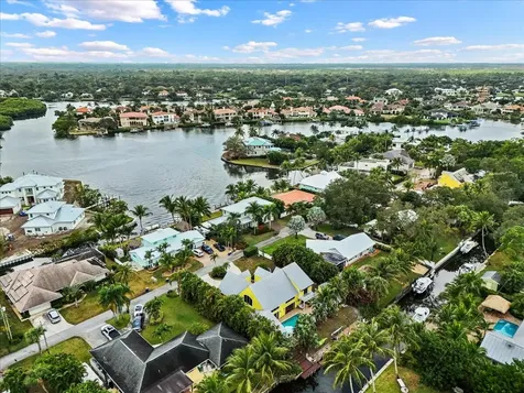 9363 SE Cove Point Street Tequesta FL 33469