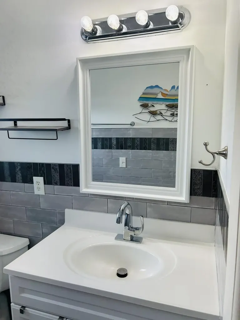 2567 Dudley Drive W West Palm Beach FL 33415
