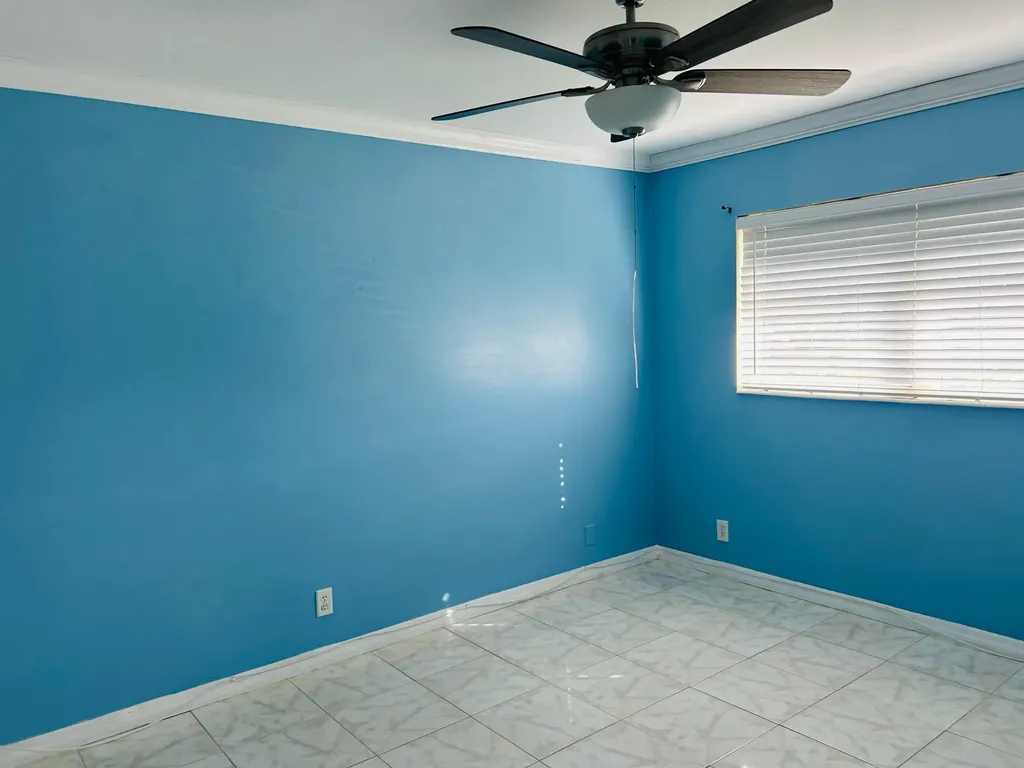 2567 Dudley Drive W West Palm Beach FL 33415