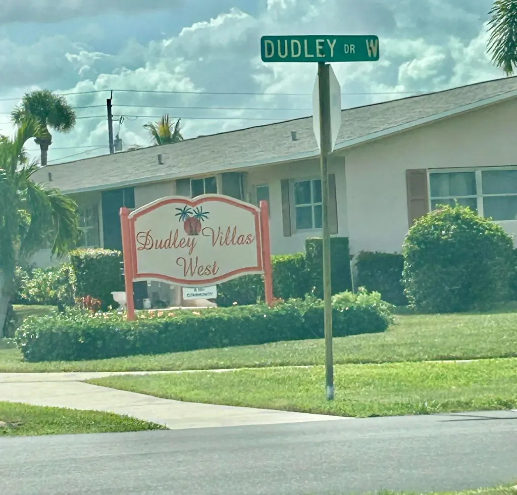 2567 Dudley Drive W West Palm Beach FL 33415