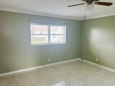 2567 Dudley Drive W West Palm Beach FL 33415