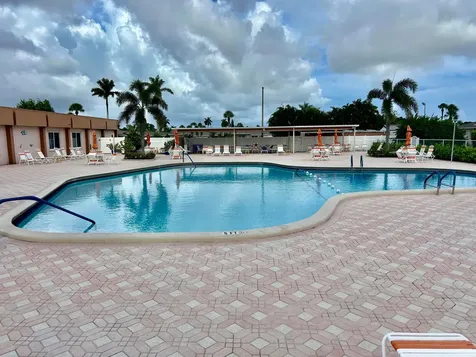 2567 Dudley Drive W West Palm Beach FL 33415