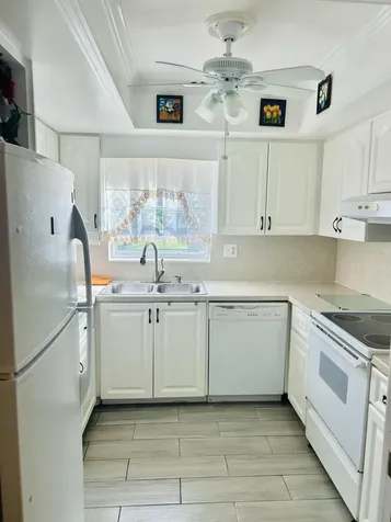 2567 Dudley Drive W West Palm Beach FL 33415