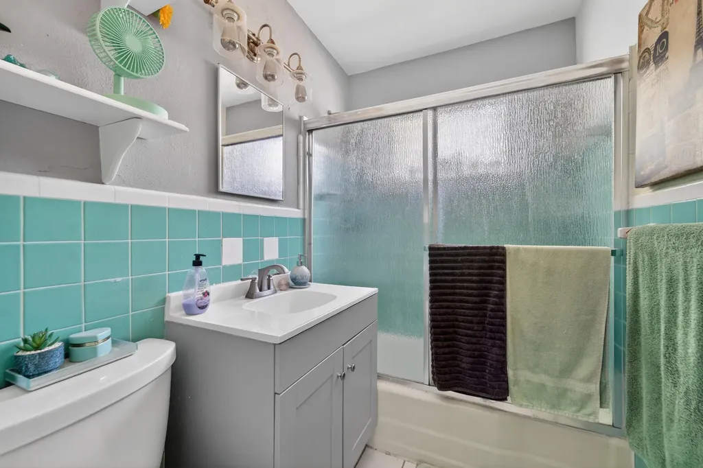 2105 Worthington Road West Palm Beach FL 33409