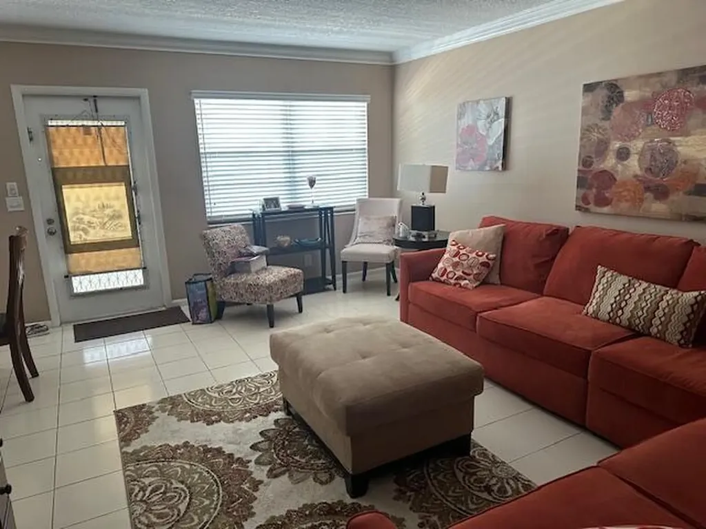 4039 Exeter C Boca Raton FL 33434