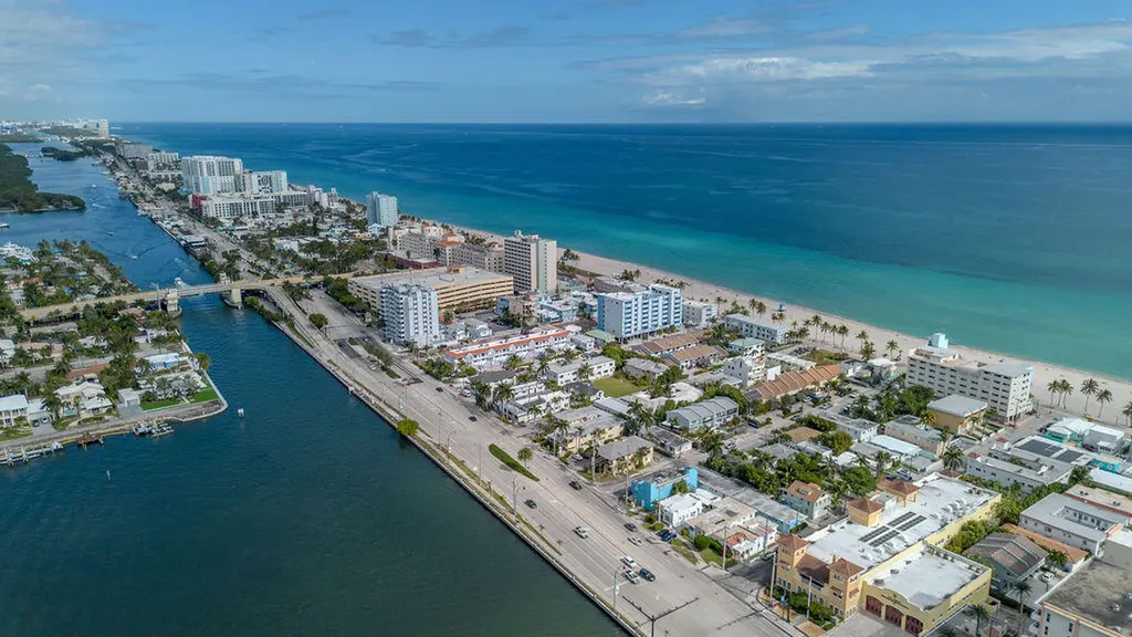 334 Oregon Street Hollywood FL 33019