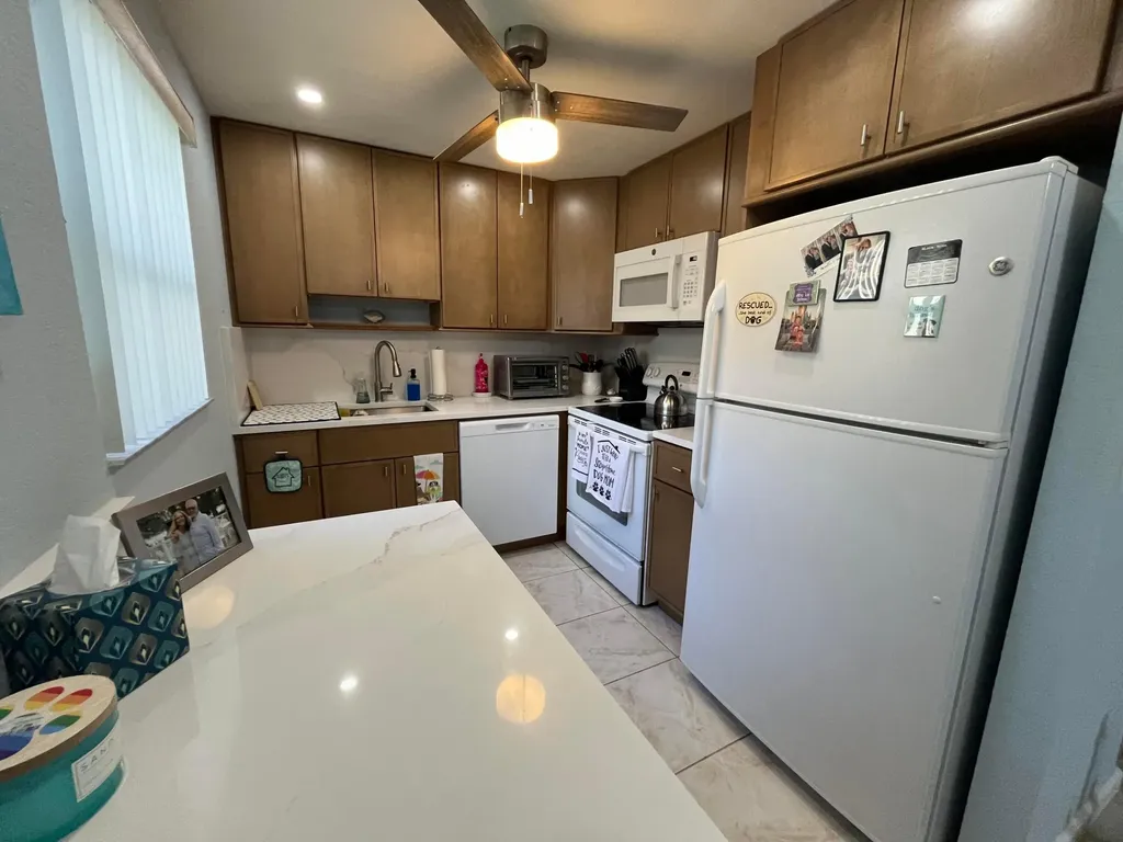 161 Saxony D Delray Beach FL 33446