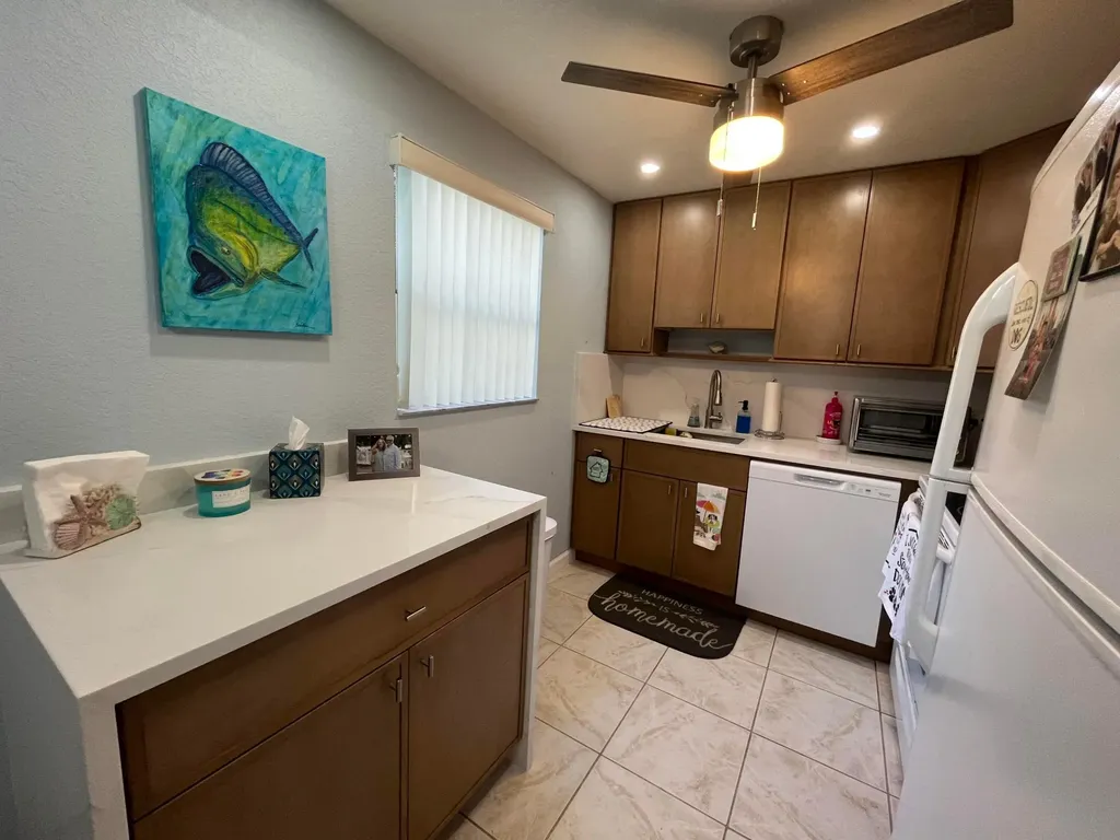 161 Saxony D Delray Beach FL 33446