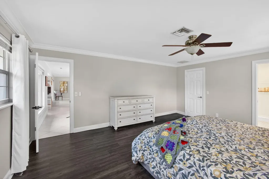 8218 S Elizabeth Avenue Palm Beach Gardens FL 33418