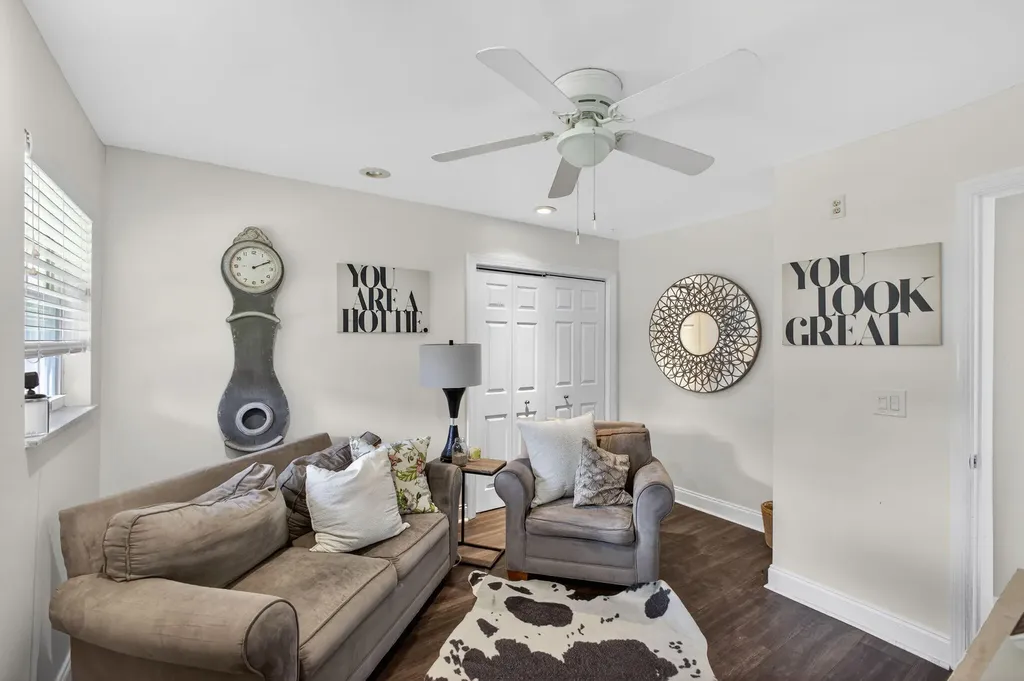 8218 S Elizabeth Avenue Palm Beach Gardens FL 33418