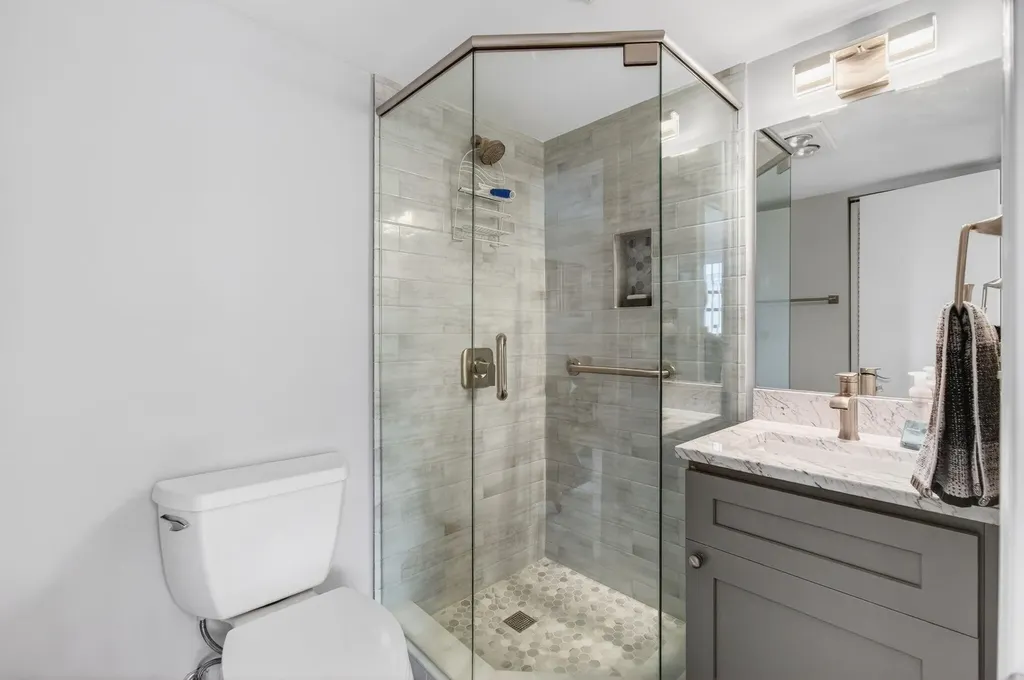 13682 Via Flora Delray Beach FL 33484