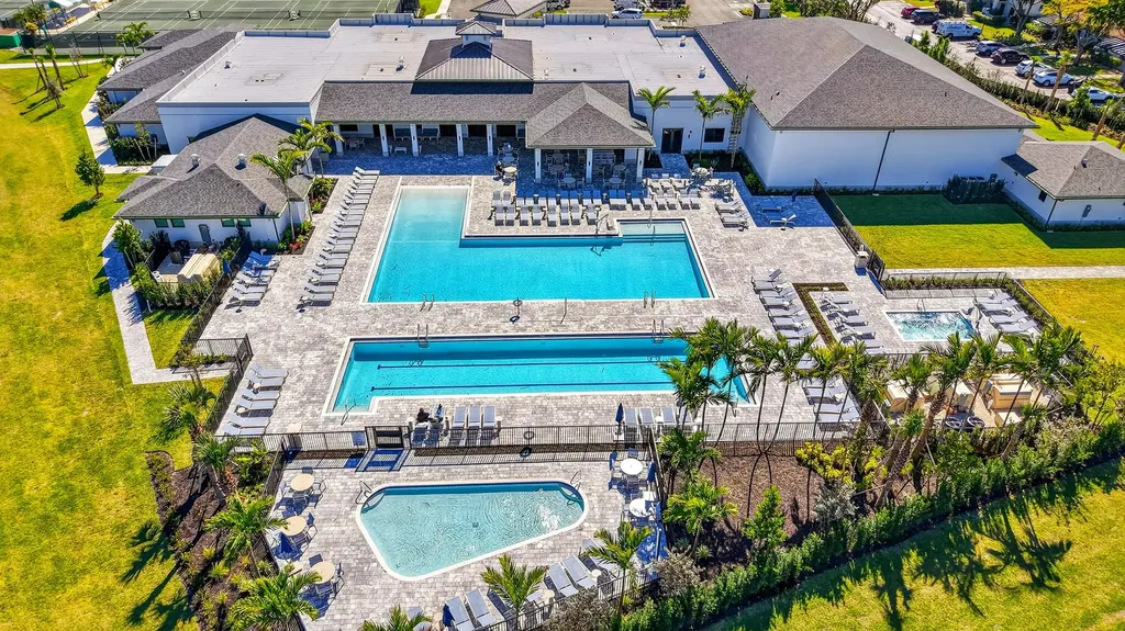 13682 Via Flora Delray Beach FL 33484