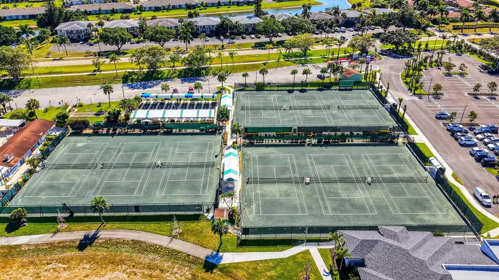13682 Via Flora Delray Beach FL 33484
