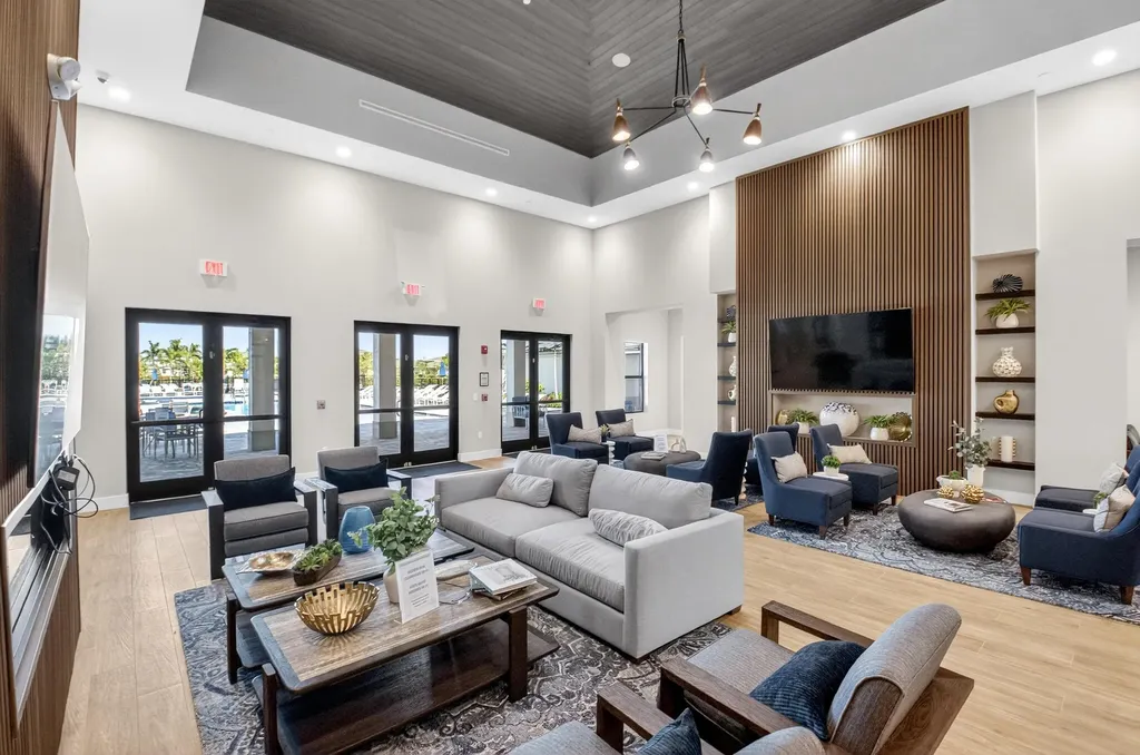 13682 Via Flora Delray Beach FL 33484